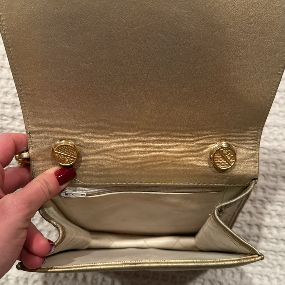 Vintage Chanel bag with tassel - Picture 8 of 8